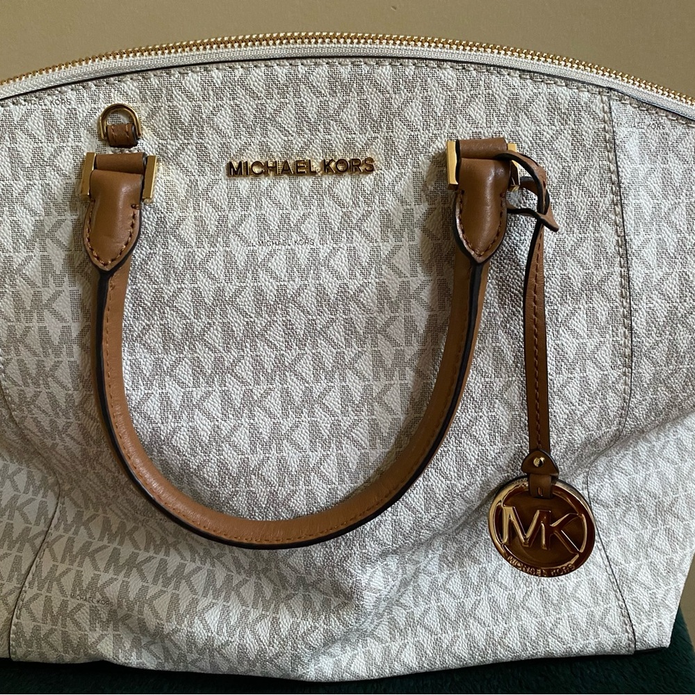 Michael Kors tote.